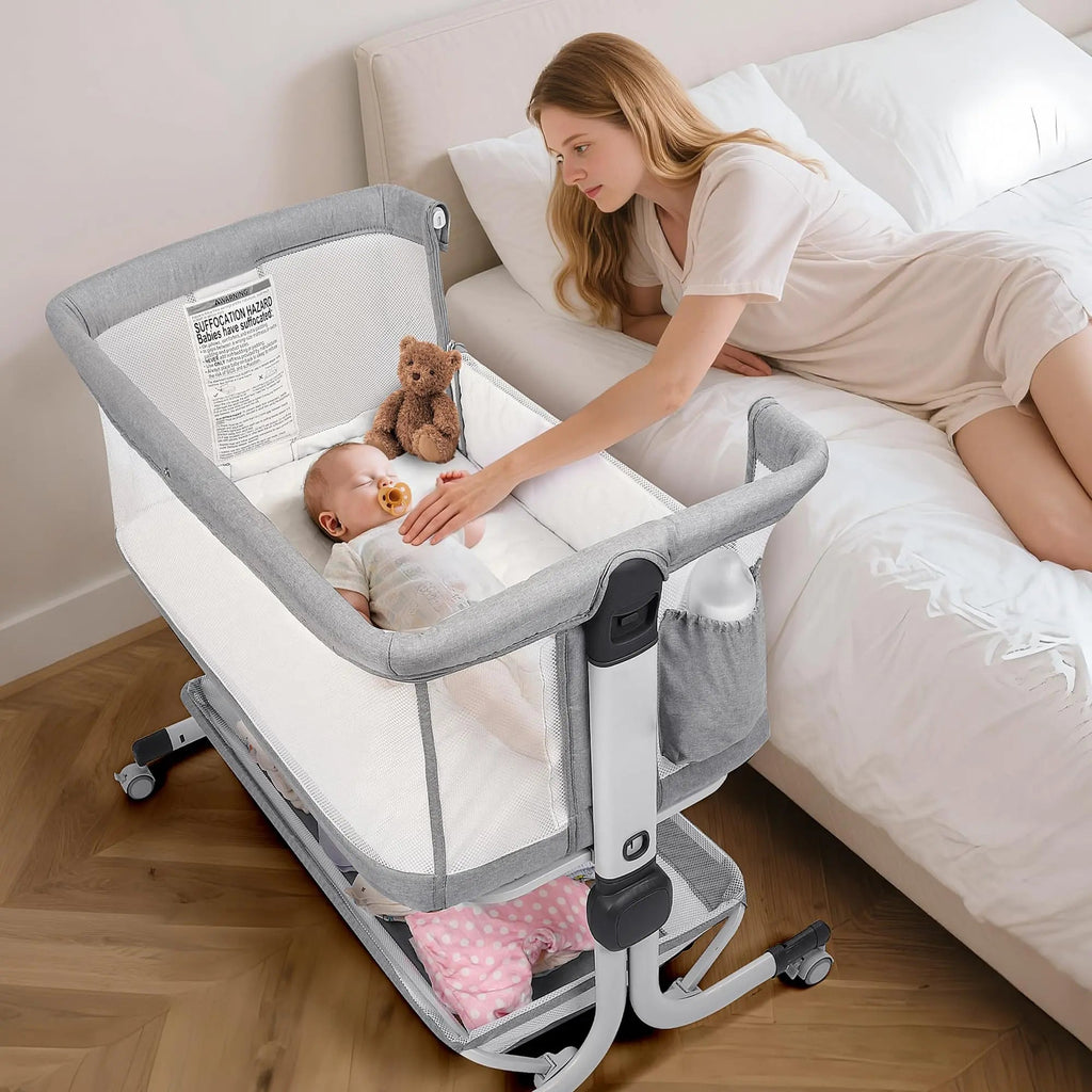 Momfann 4-in-1 Bedside Bassinet for Newborns
