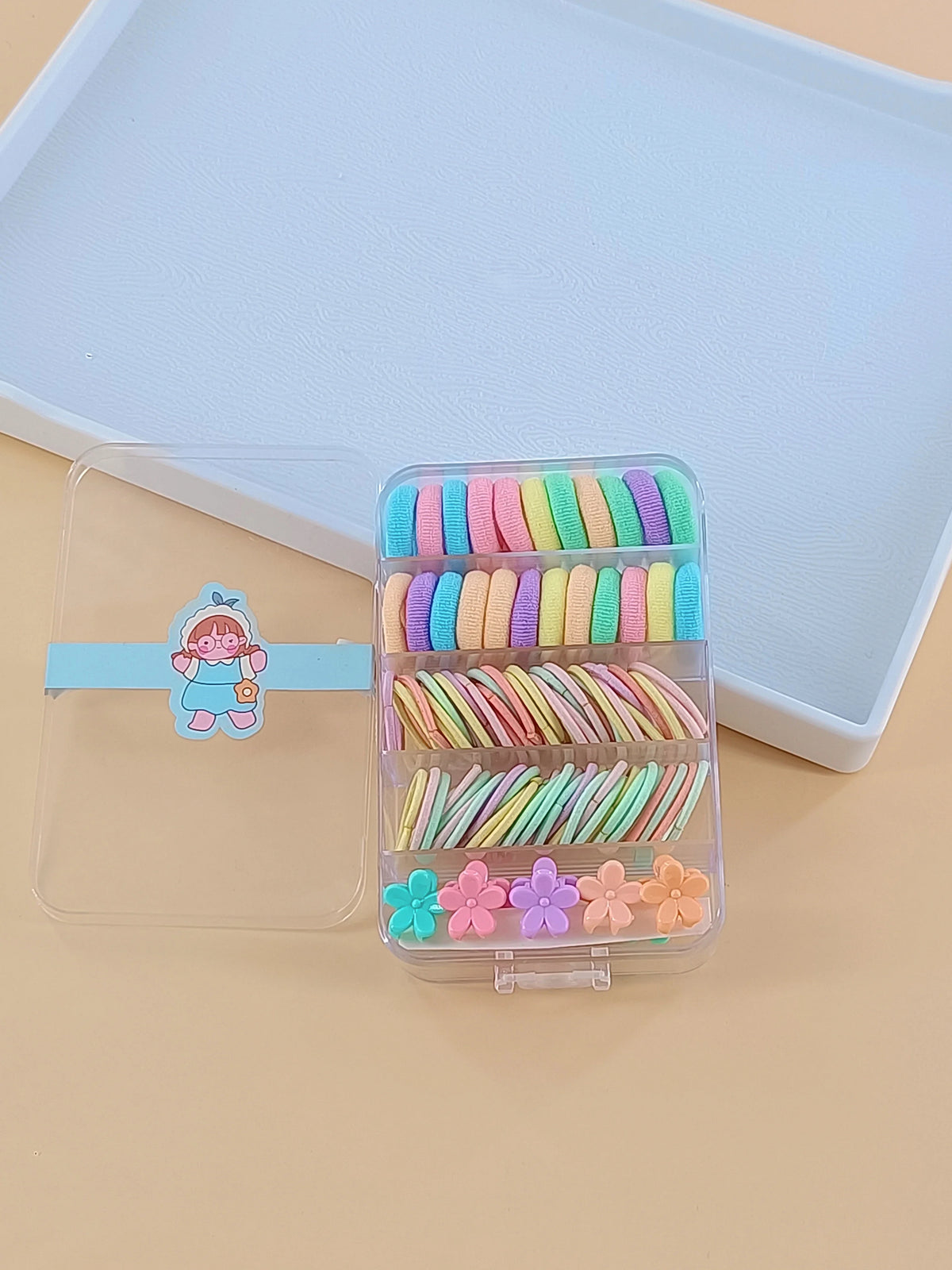 A large quantity of children's cute hair accessory set. Children's hair accessory combination set
