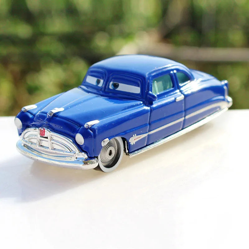 Disney Pixar Cars 3 Toys Lightning Mcqueen Mack Uncle Collection 1:55 Diecast Vehicles Alloy Car Toy Model For Children Gifts