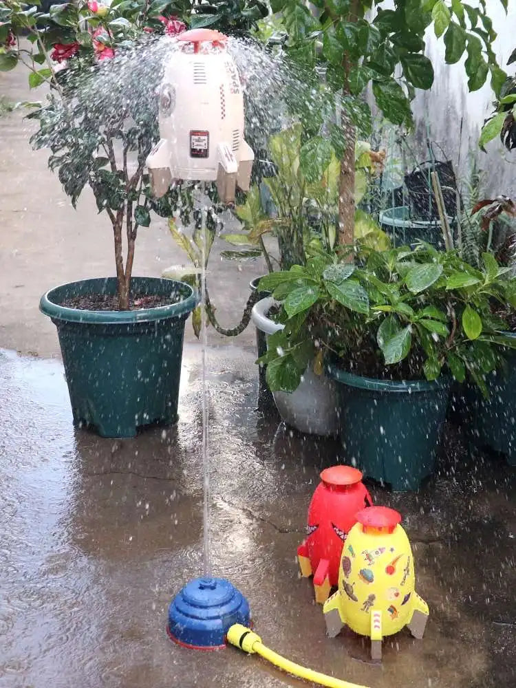 Space Jet Sprinkler Flying Water Launcher – Spinning Outdoor STEM Bath Toy for Kids