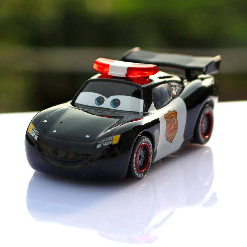 Disney Pixar Cars 3 Toys Lightning Mcqueen Mack Uncle Collection 1:55 Diecast Vehicles Alloy Car Toy Model For Children Gifts