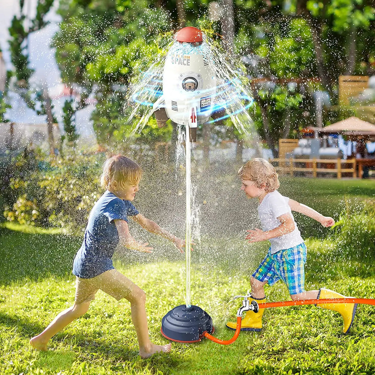 Space Jet Sprinkler Flying Water Launcher – Spinning Outdoor STEM Bath Toy for Kids