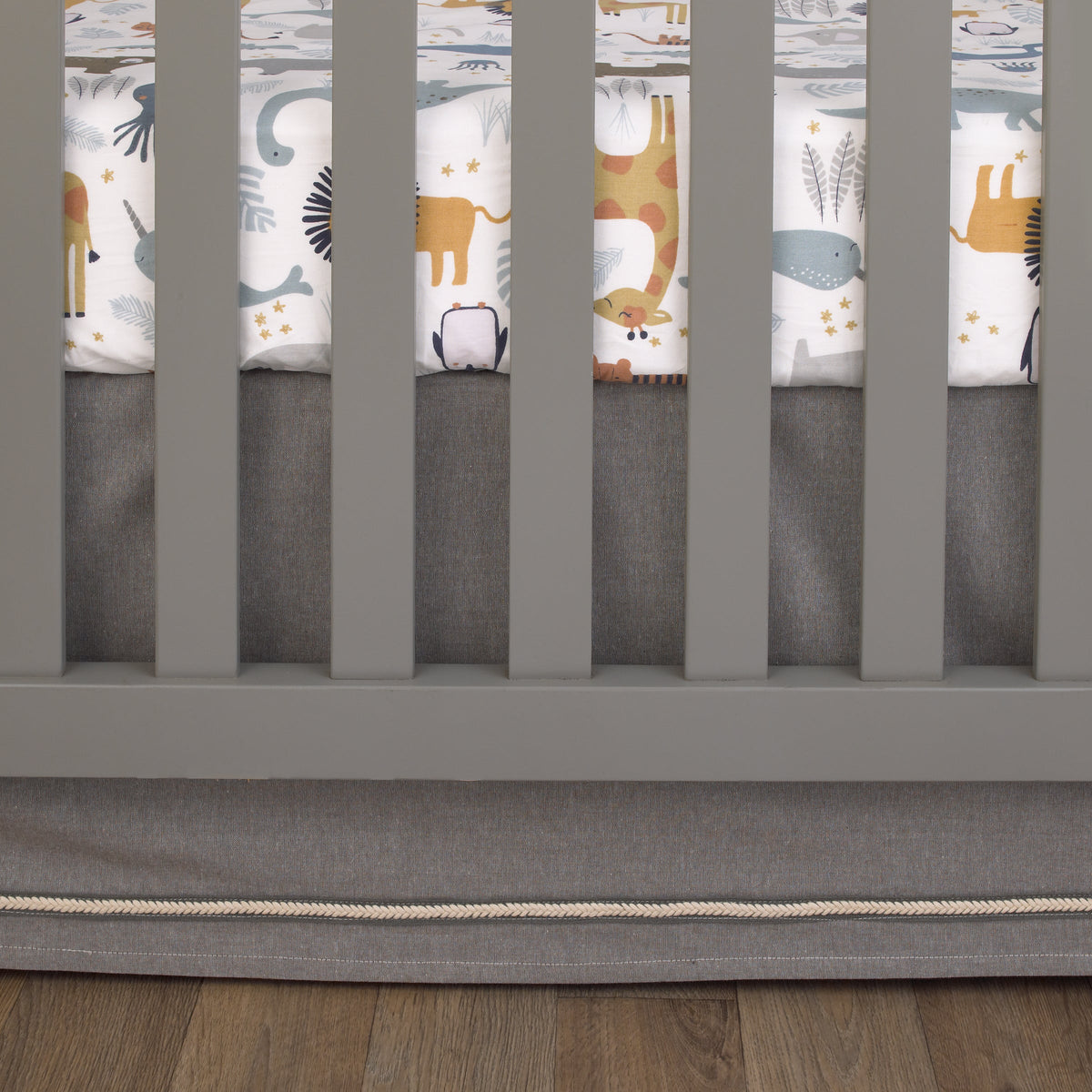 Zoo Animals White and Gray 4 Pc Crib Bedding Set