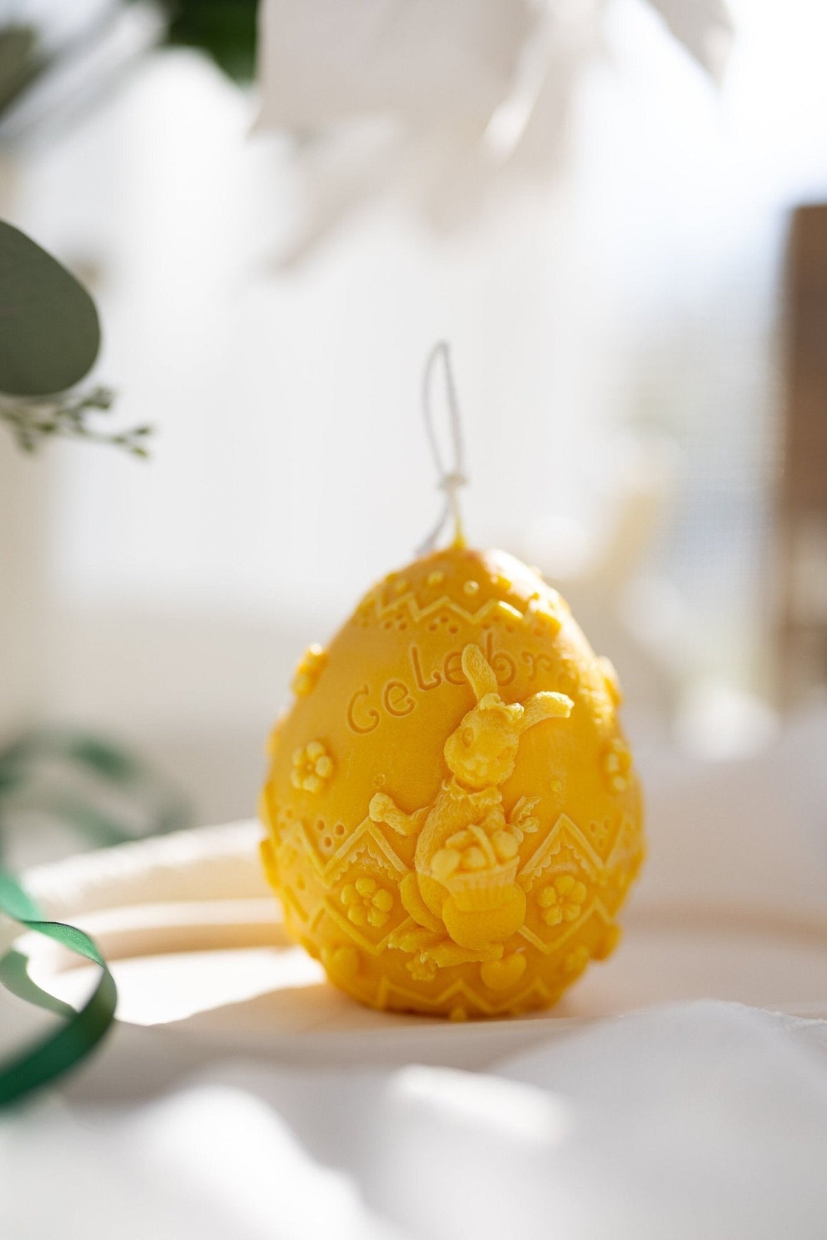 Easter Egg Soy Wax Candle – Decorative Spring Candle – Handmade Holiday Decor